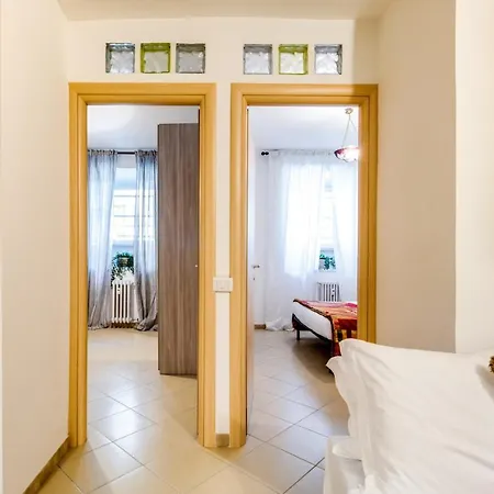 Modern 2 Bed Flat In San Giovanni *