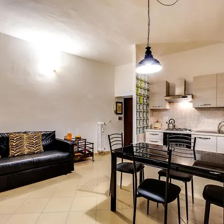Modern 2 Bed Flat In San Giovanni アパート *